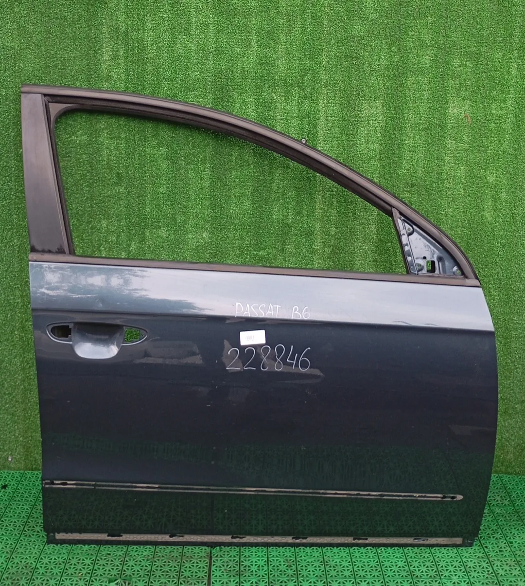Дверь VOLKSWAGEN PASSAT B6 2005- передняя правая синяя б/у