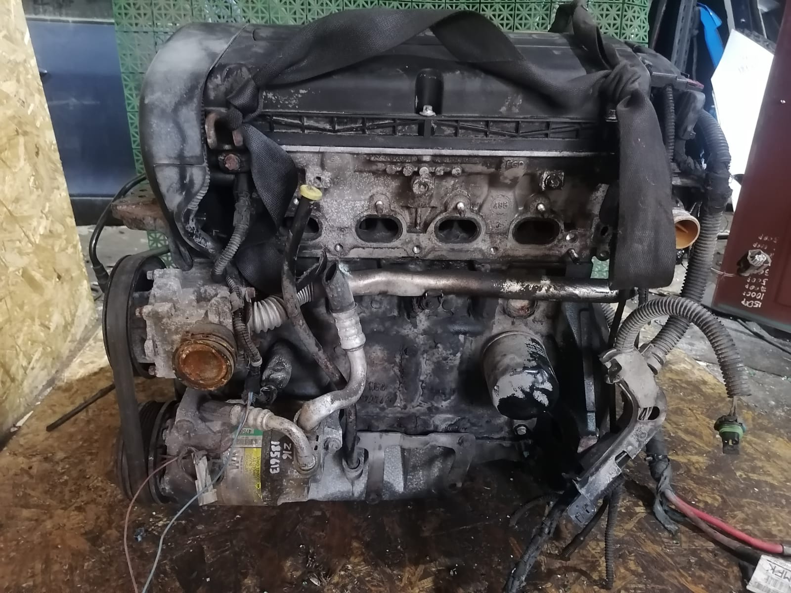 Рейка топливная, рампа OPEL ASTRA G/H, CORSA C/D, MERIVA A, ZAFIRA B Z16XEP 2000- б/у
