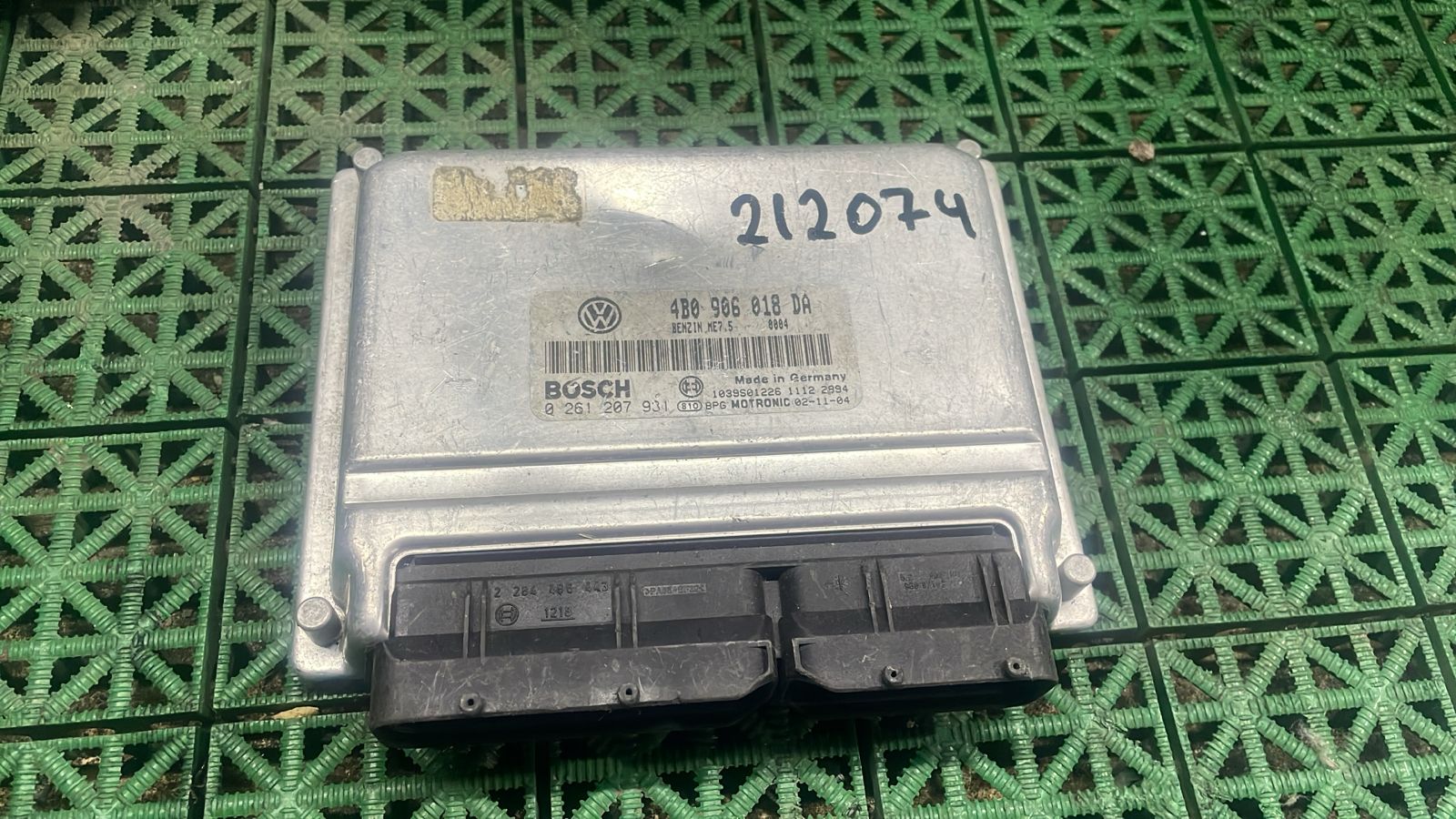 Блок управления двигателя ДВС ЭБУ VOLKSWAGEN PASSAT B5+ AWM 2001- Б/У