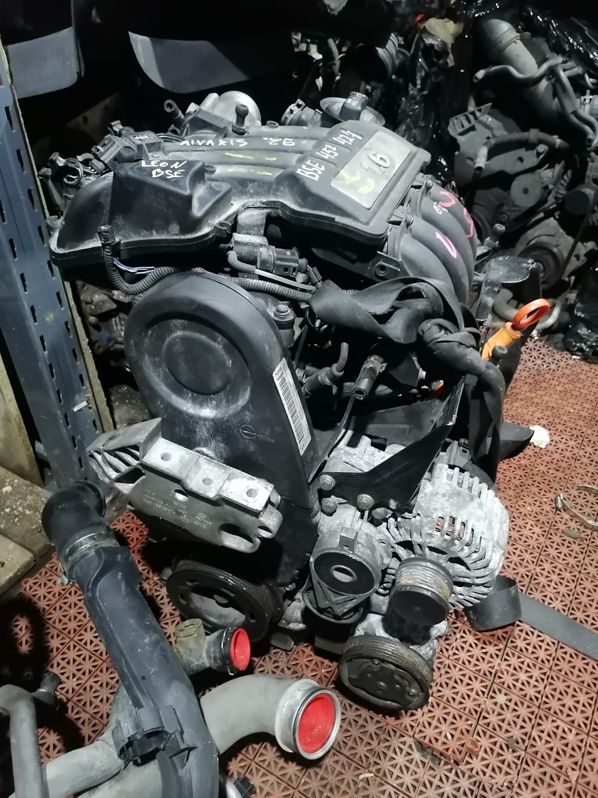 Двигатель AUDI A3, SKODA OCTAVIA 1Z, VOLKSWAGEN JETTA 5, GOLF 5/5+, PASSAT B6, CADDY, TOURAN 1,6 BSE 75kw/102 л,с 2004- б/у