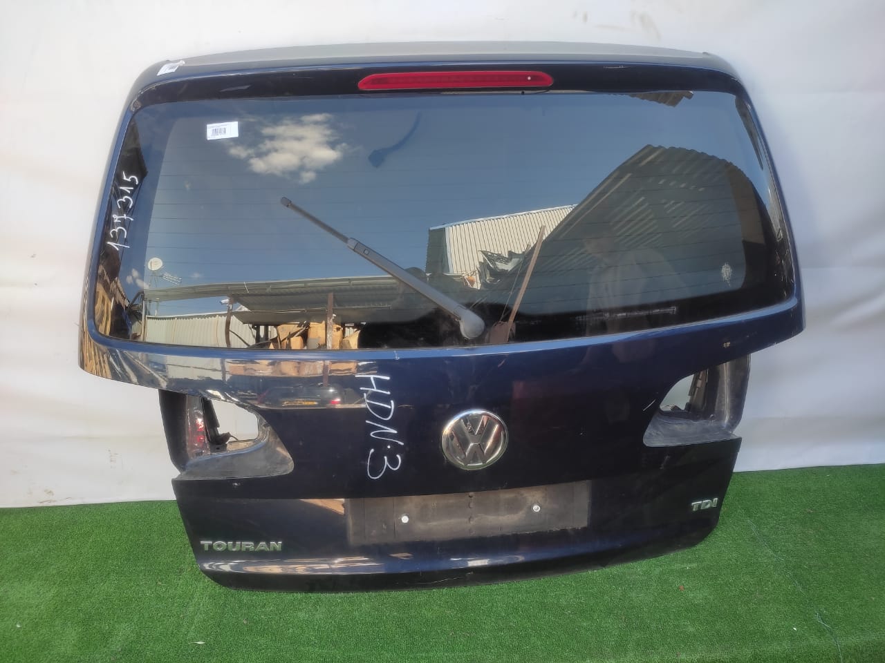 Крышка багажника VOLKSWAGEN TOURAN 2010- синяя б/у