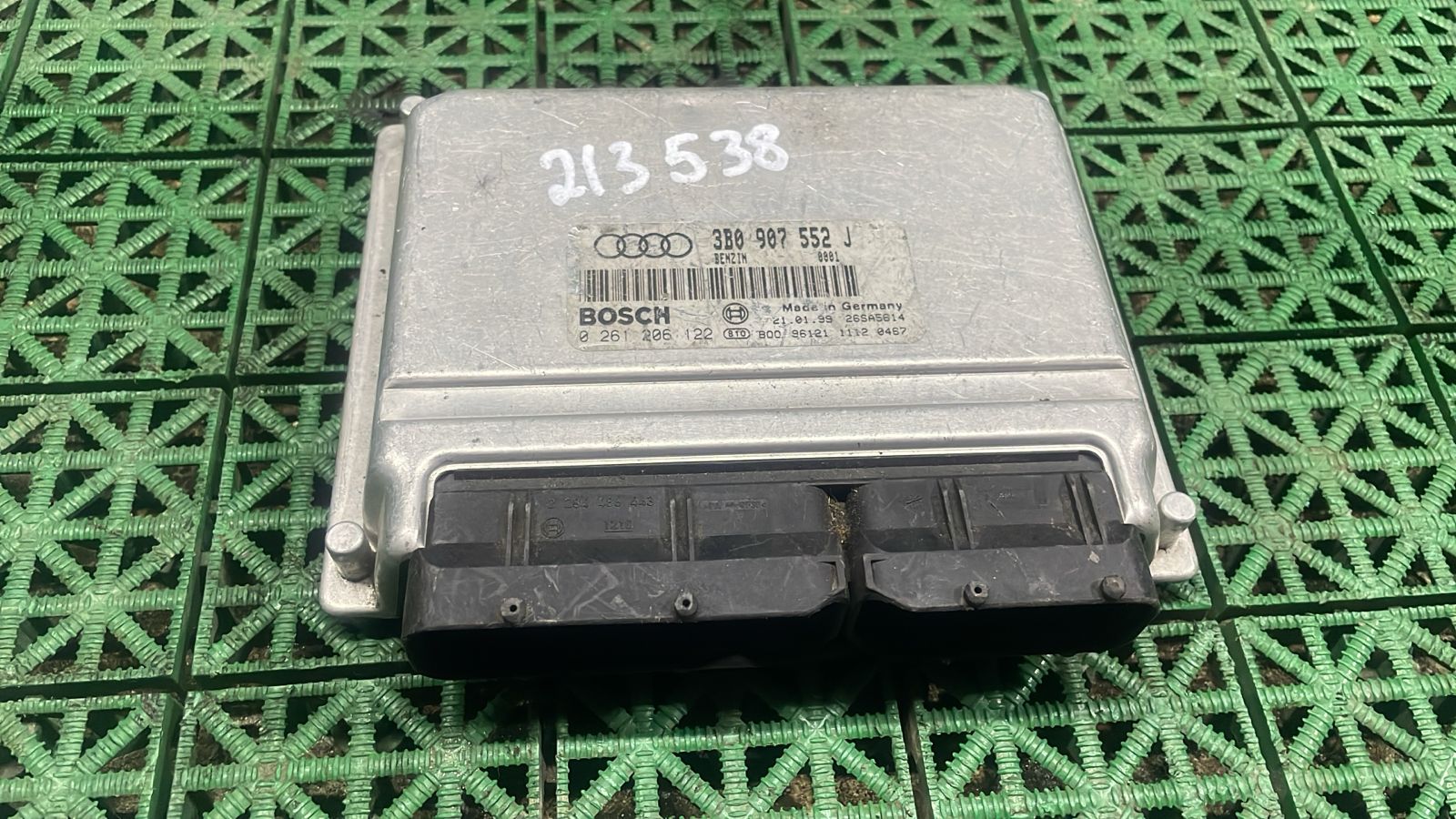 Блок управления двигателя ДВС ЭБУ AUDI A6 C5 1,8 1997- Б/У