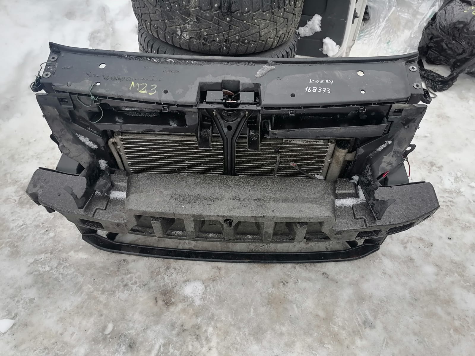Панель передняя VOLKSWAGEN CADDY, TOURAN 2010- б/у
