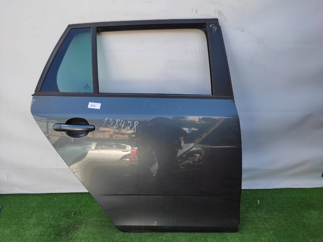 Дверь SKODA FABIA 2 2007- задняя правая универсал серая б/у