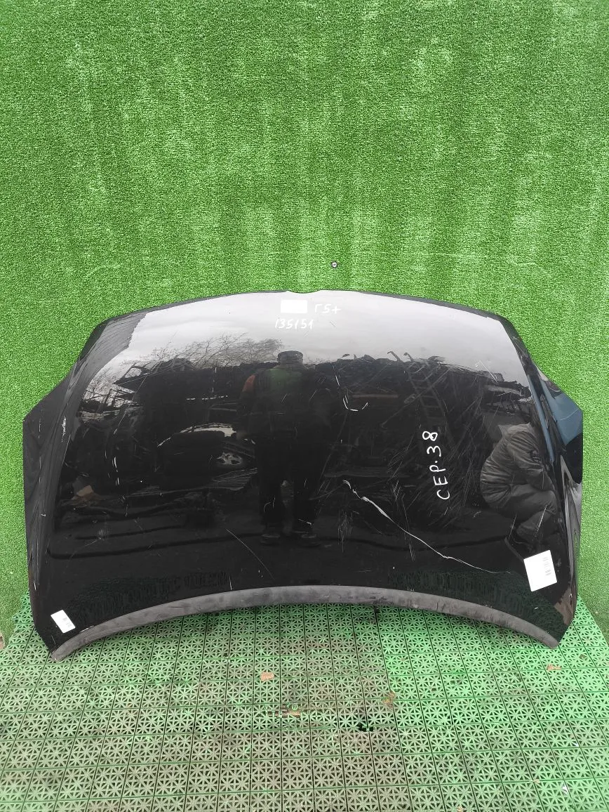 Капот VOLKSWAGEN GOLF 5+ 2005- чёрный б/у