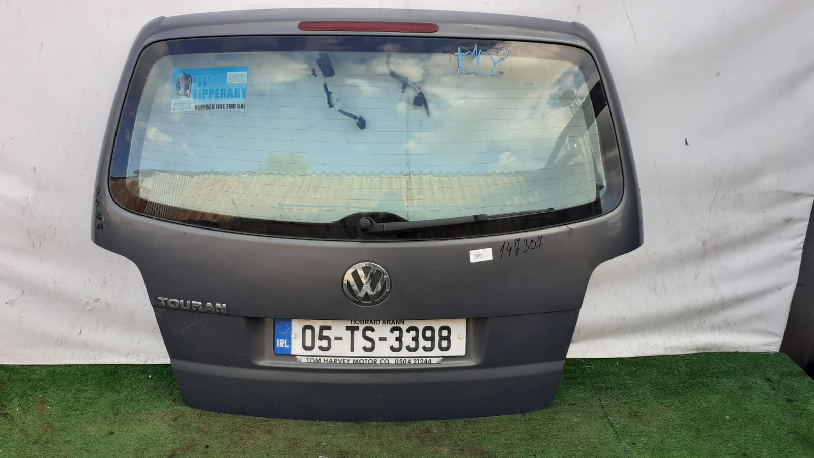 Крышка багажника VOLKSWAGEN TOURAN 2003- серая б/у