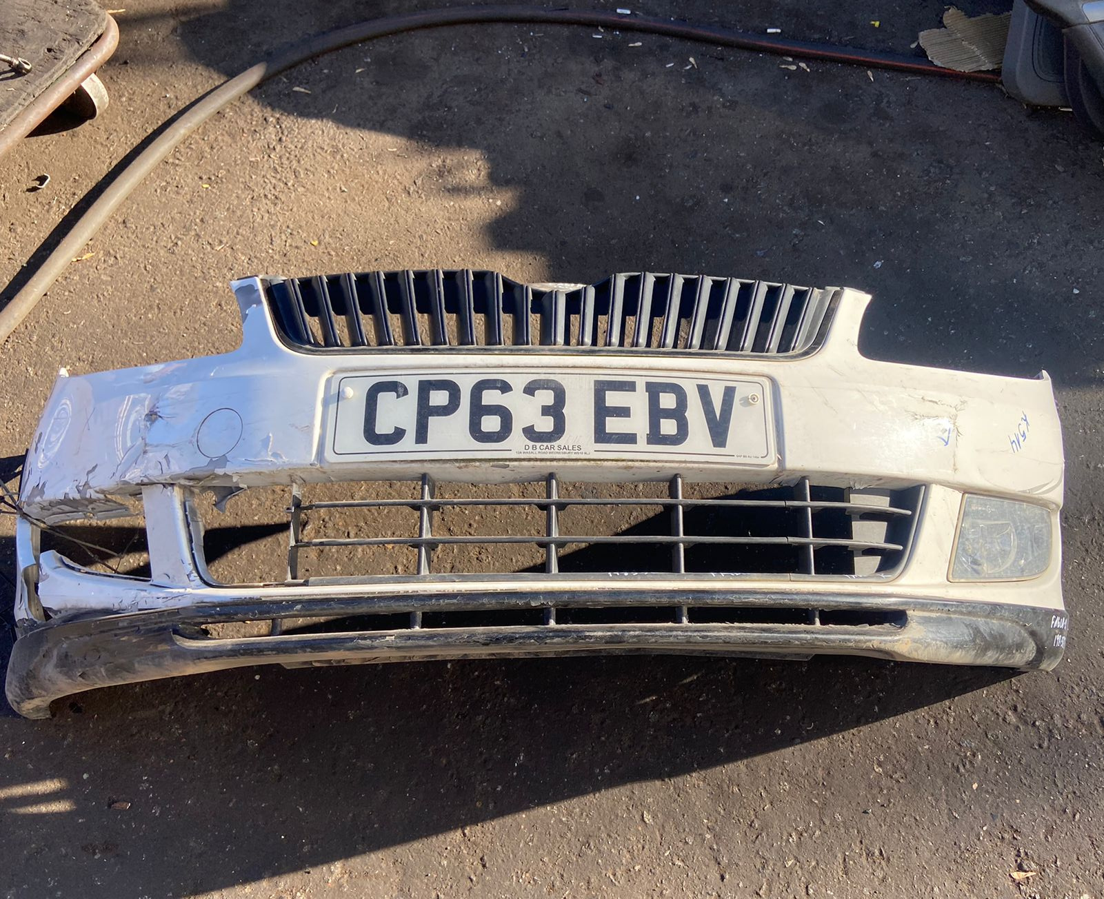 Решетка в бампер SKODA FABIA 2, ROOMSTER 2010- внутренняя правая б/у