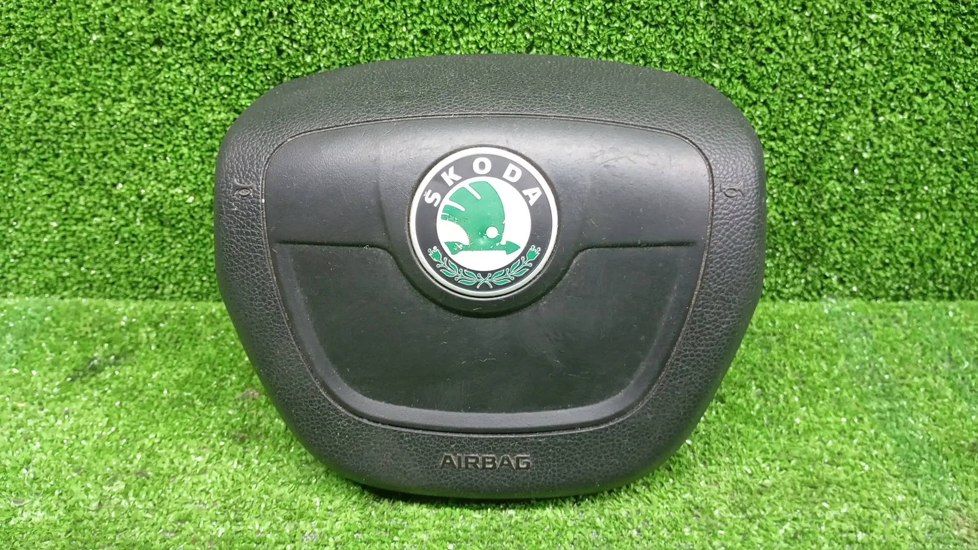Подушка безопасности SKODA FABIA 2 2007- руль б/у