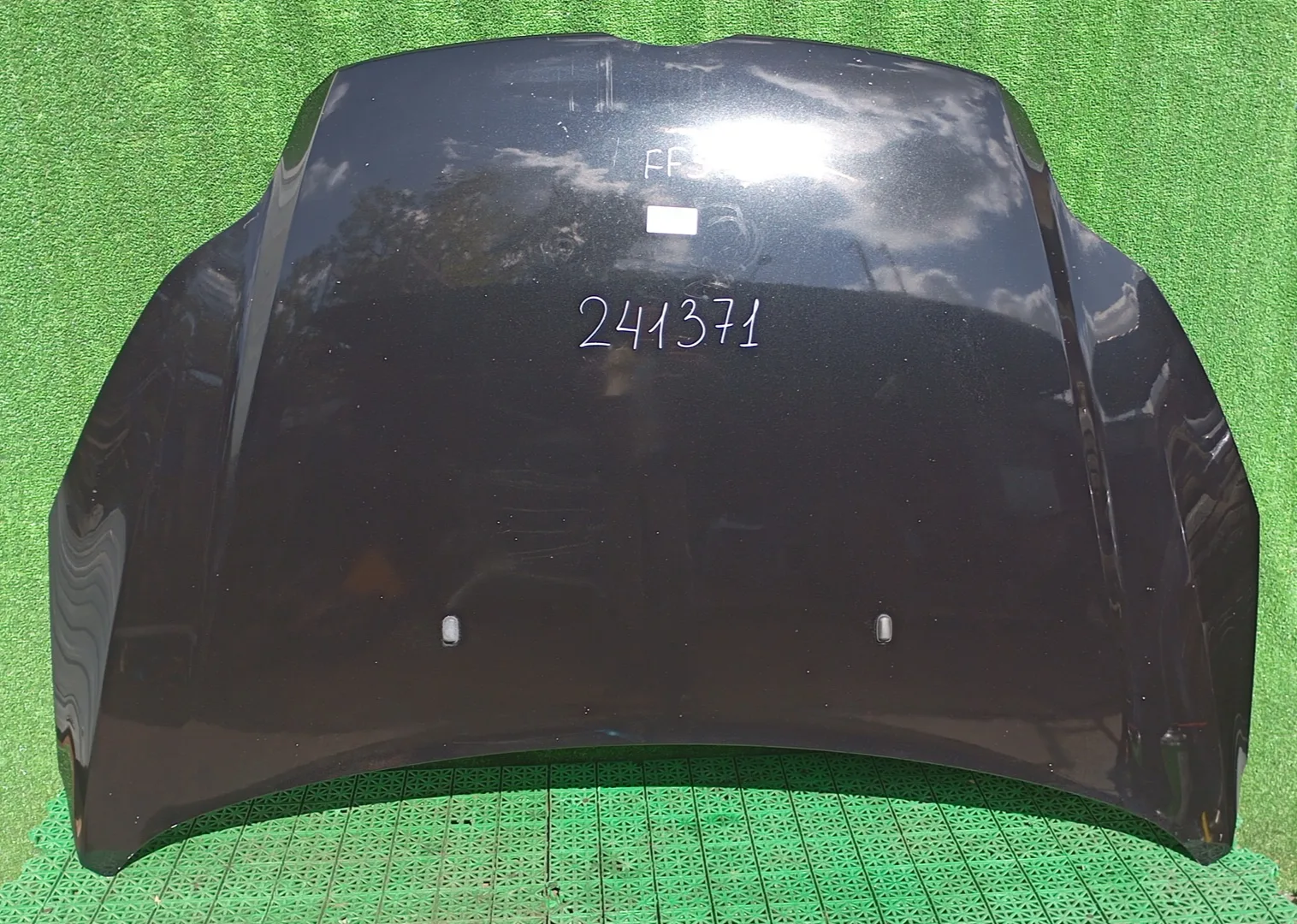 Капот FORD FOCUS 3 2011- чёрный б/у