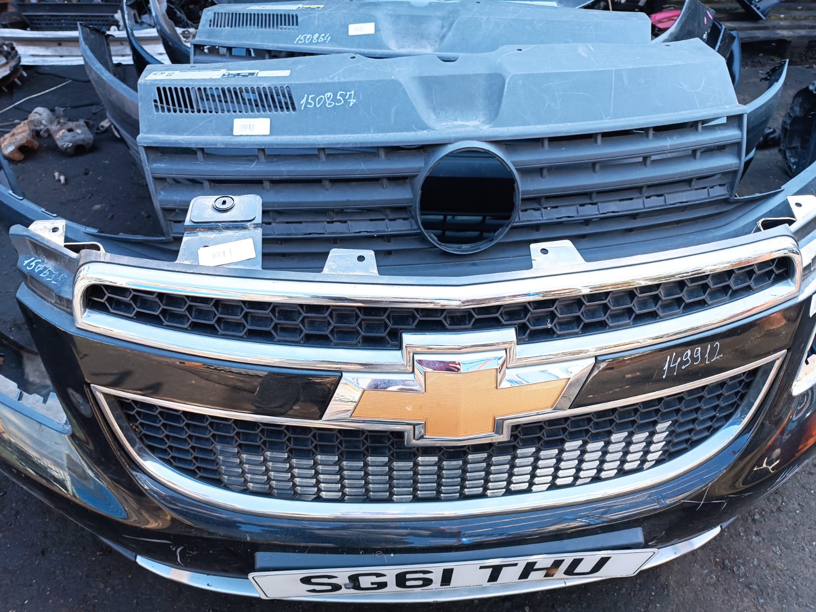 Решетка радиатора CHEVROLET ORLANDO 2011- б/у