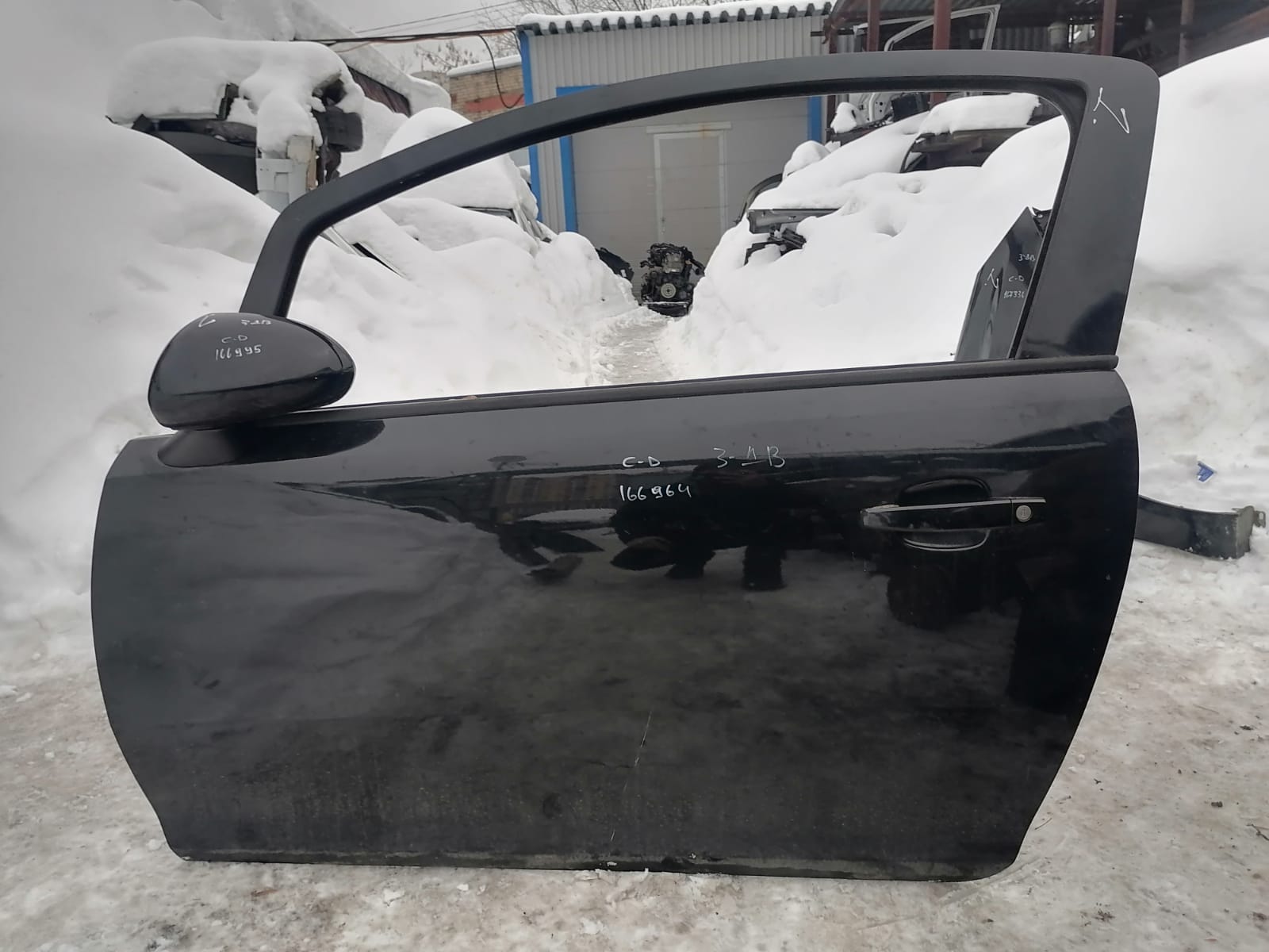 Дверь OPEL CORSA D 2006- 3 х дверная передняя левая чёрная б/у
