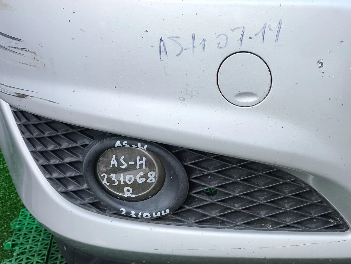 Решетка в бампер OPEL ASTRA H 2007- под птф правая б/у