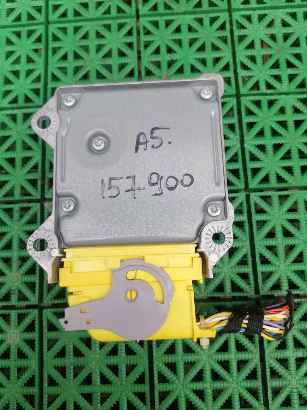 Блок управления подушками безопасности AIR BAG SKODA OCTAVIA 1Z, VOLKSWAGEN GOLF 5/5+, JETTA 5 2004- б/у