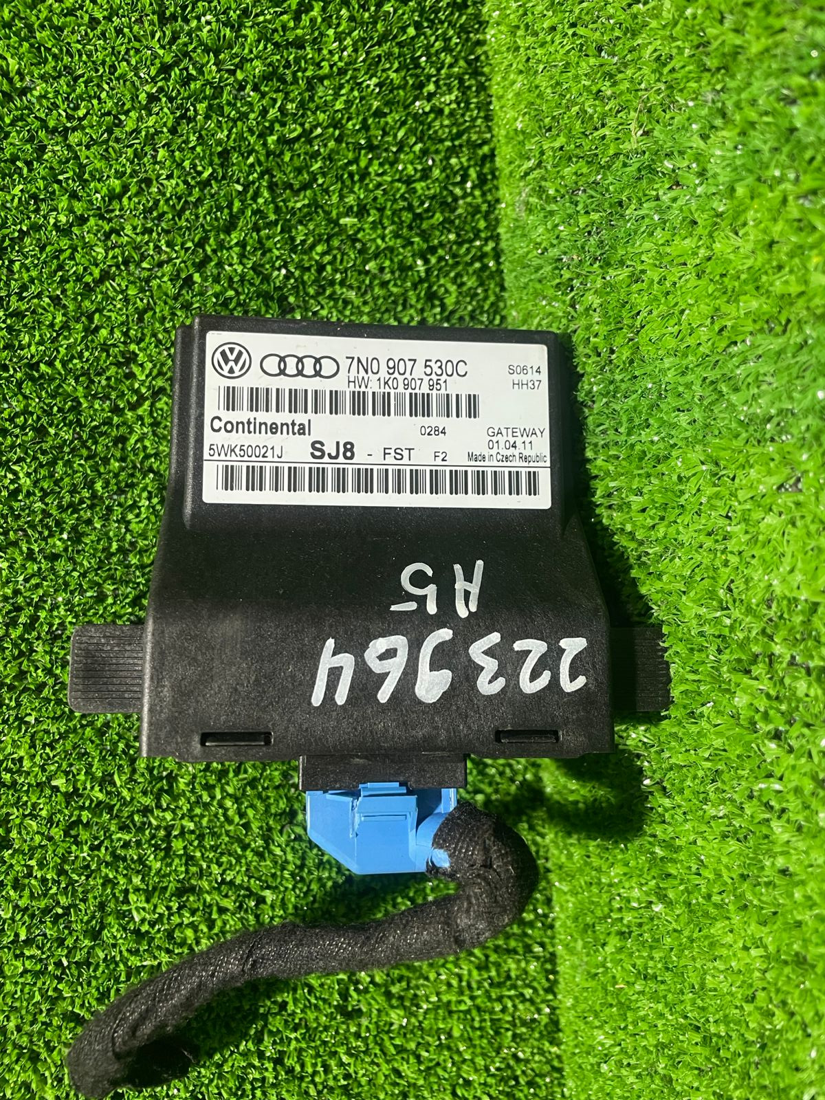 Блок диагностический интерфейс шин данных AUDI A3, SKODA OCTAVIA 1Z, VOLKSWAGEN GOLF 6/5+, JETTA 5/6, CADDY, TOURAN 2007- б/у