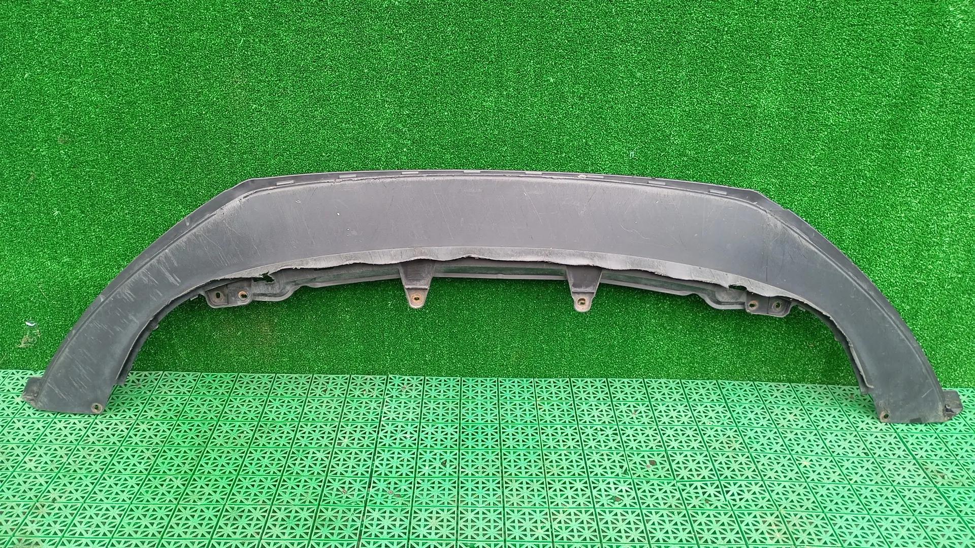 Спойлер бампера, губа VOLKSVAGEN GOLF 5+/6 2009- передний б/у