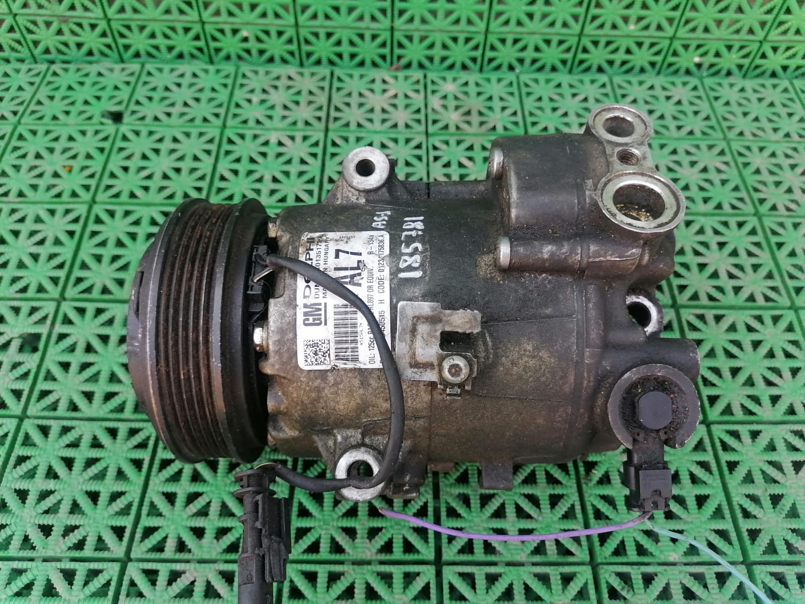 Компрессор кондиционера OPEL ASTRA J, MERIVA B, ZAFIRA C B14XER 2010- б/у
