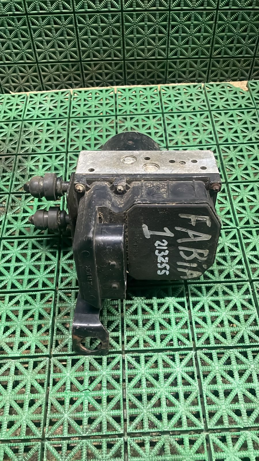 Блок ABS AUDI, SKODA, VOLKSWAGEN 1K0907379AK 2004- Б/У