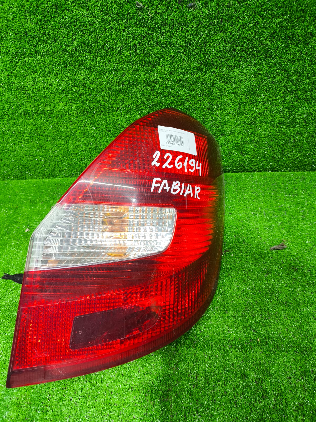 Фонарь SKODA FABIA 2 2007- правый б/у