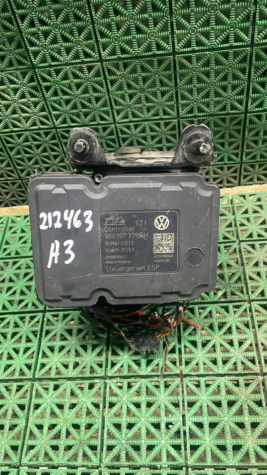 Блок ABS AUDI A3, SKODA OCTAVIA 1Z, VOLKSWAGEN GOLF 6 1K0907379BH 2004- б/у