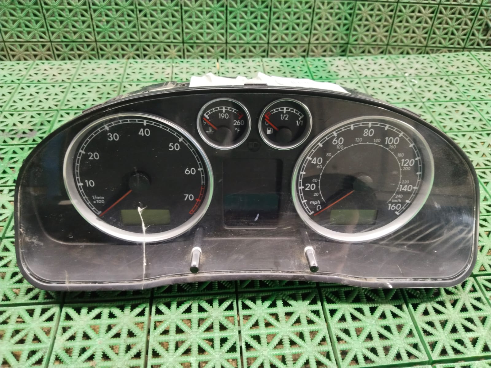 Панель приборов, комбинация приборов VOLKSWAGEN PASSAT B5+ 2001- б/у