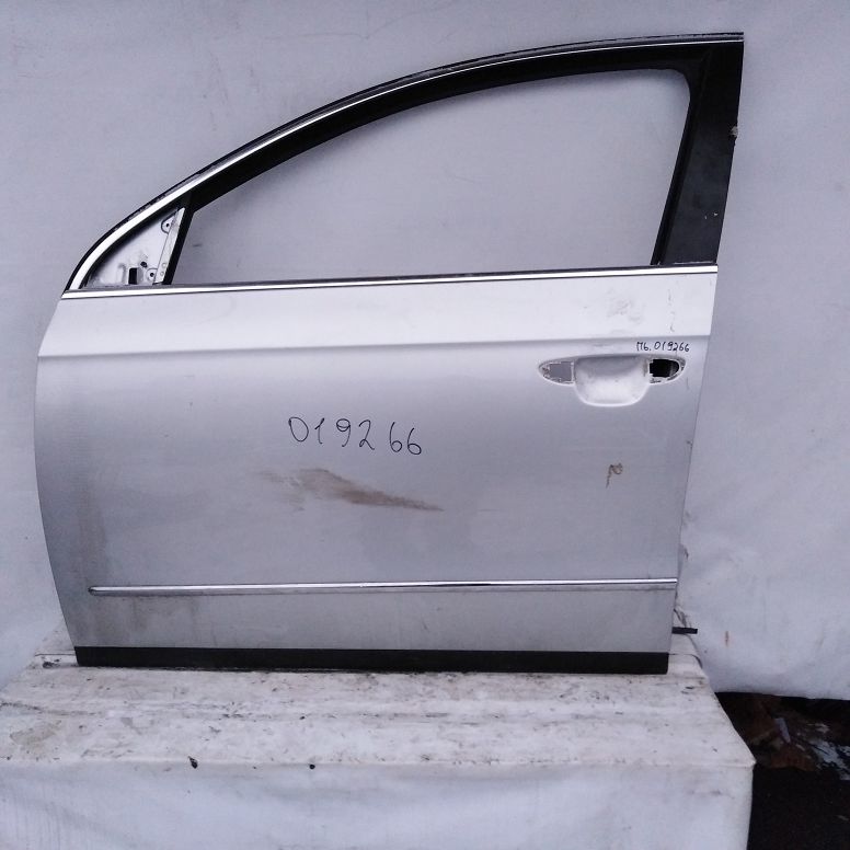 Дверь VOLKSWAGEN PASSAT B6 2005- передняя левая серая Б/У
