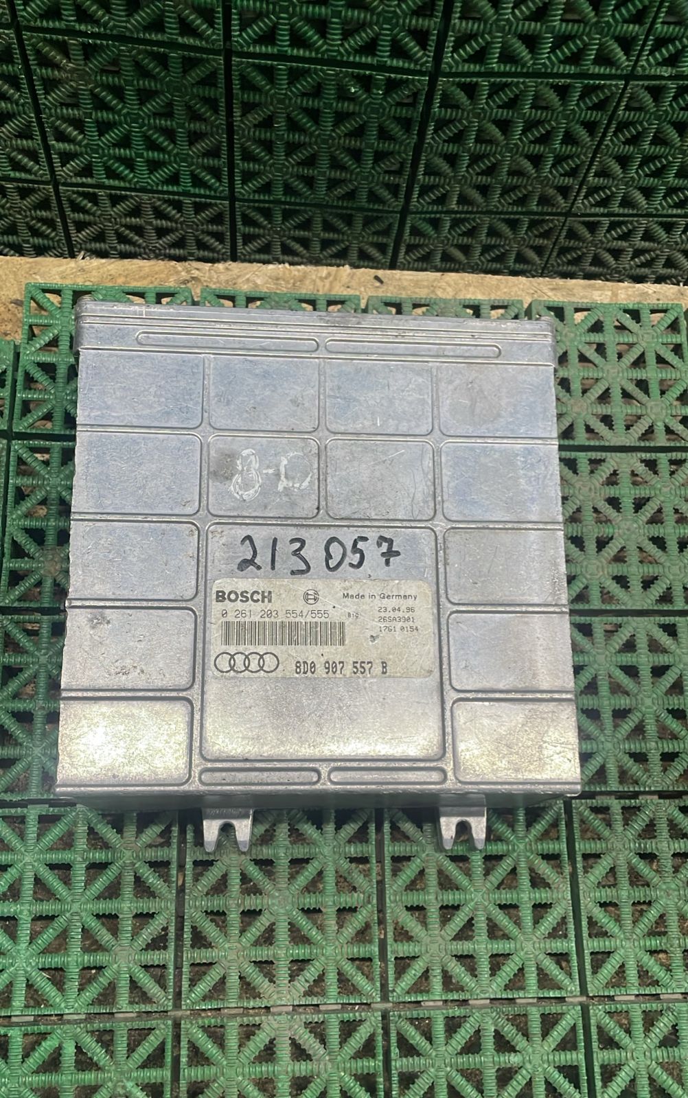 Блок управления двигателя ДВС ЭБУ AUDI A4 8D 1,6 ADP 1995- Б/У