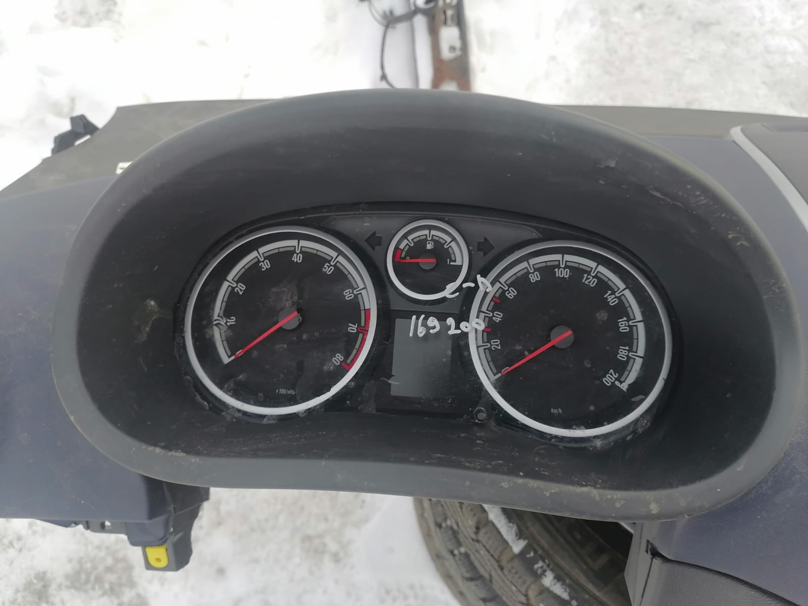 Панель приборов, комбинация приборов OPEL CORSA D 2006- б/у