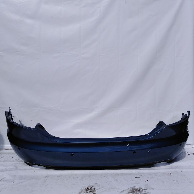 Бампер AUDI A6 4F 2005- задний седан (под парктроник) 2 трубы синий Б/У