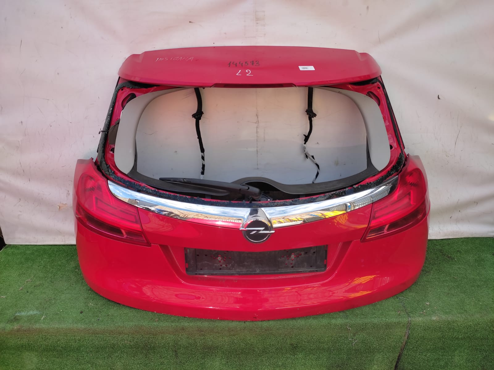 Крышка багажника OPEL INSIGNIA 2008- хэтчбек красная б/у