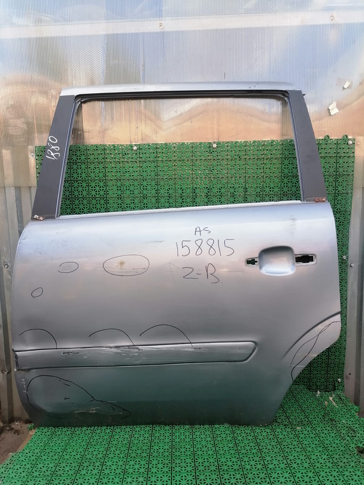 Дверь OPEL ZAFIRA B 2005- задняя левая серая б/у