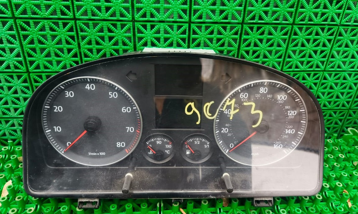 Панель приборов, комбинация приборов VOLKSWAGEN CADDY 2004- б/у