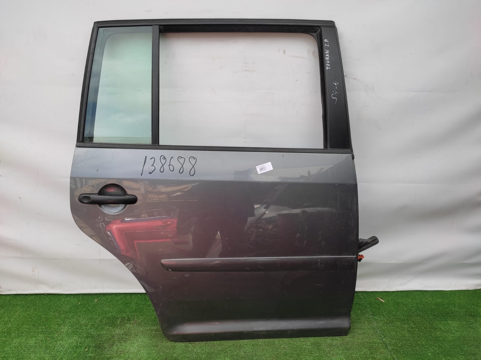 Дверь VOLKSWAGEN TOURAN 2003- задняя правая серая б/у