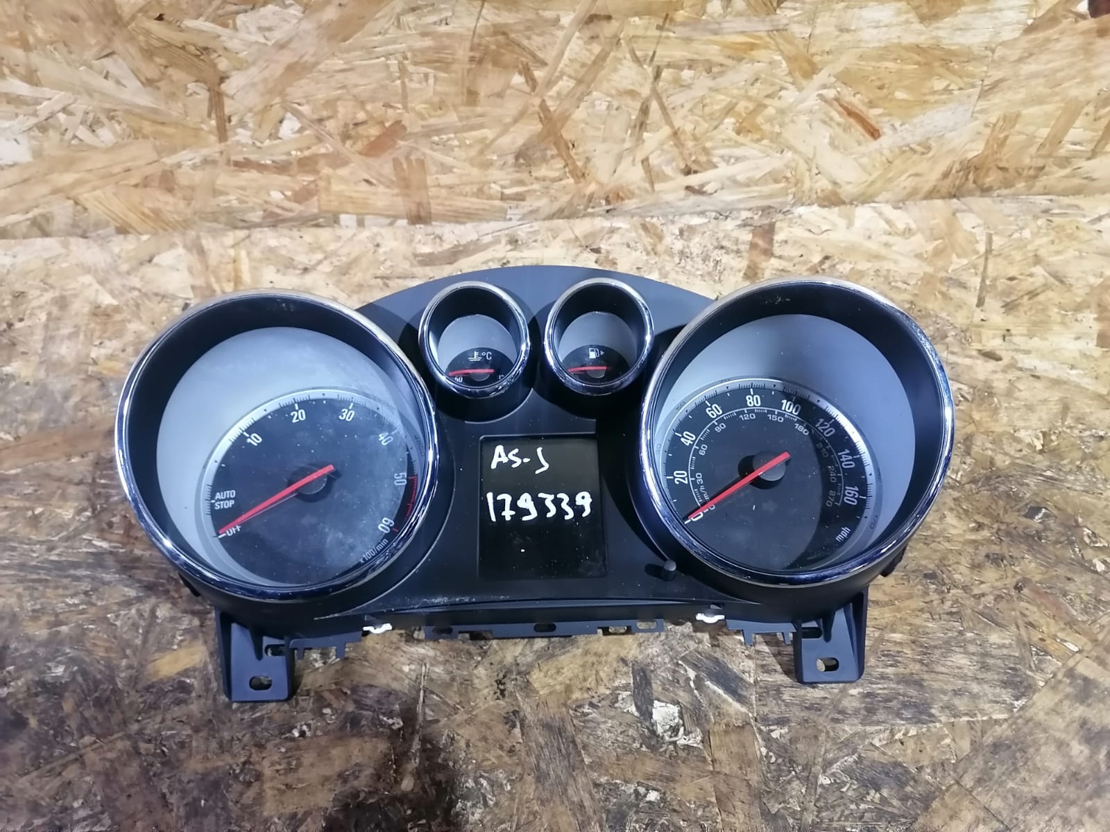 Панель приборов, комбинация приборов OPEL ASTRA J 2010- б/у