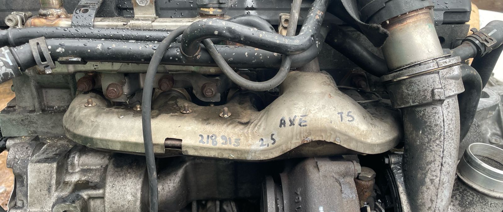 Коллектор выпускной VOLKSWAGEN TRANSPORTER T5 2,5 AXD 2003- б/у